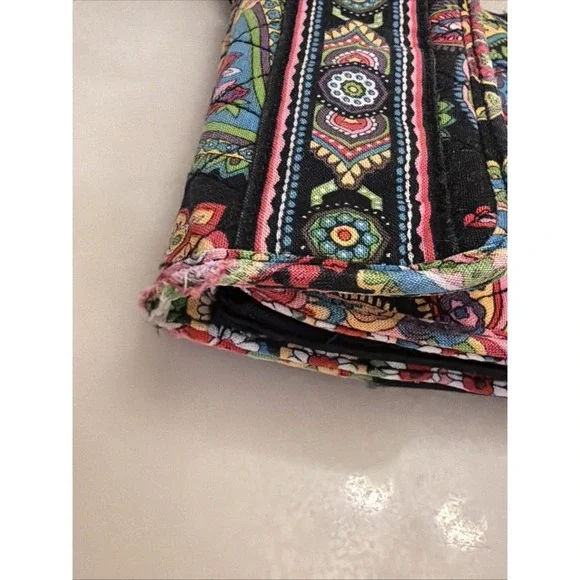Vtg Vera Bradley Quilted Euro Wallet  Retired 2009 'Pattern Symphony in Hue" - Picture 2 of 16